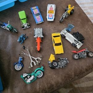 Assorted Old Hot Wheels 1 Matchbox
